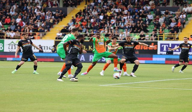 Alanyaspor sahasında karşılaştığı Kayserispor ile berabere kaldı 1-1