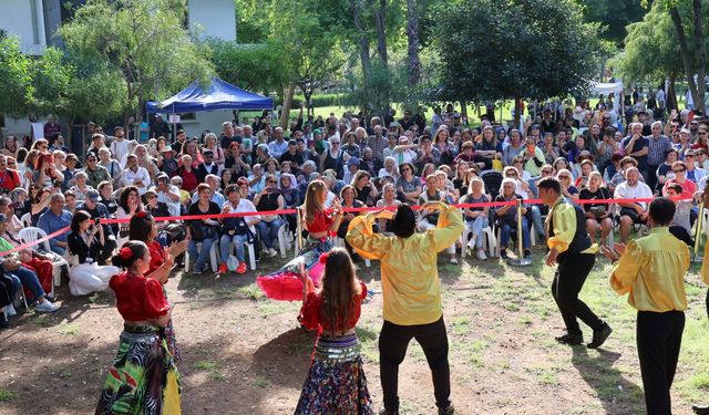 Baharın gelişi Antalya’da Hıdırellez Şenliği ile kutlandı
