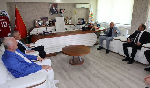 TFF Başkanı Hacıosmanoğlu, Hasan Çavuşoğlu'na taziye ziyaretine gitti