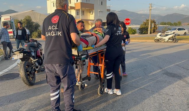 Kamyonetin çarpıp kaçtığı motosiklet sürücüsü yaralandı