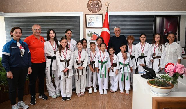 Kemer Belediyesi Karate Takımı’ndan madalyalar peş peşe geldi