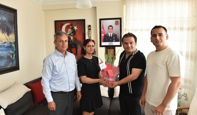 Kepez Belediye Başkanı Mesut Kocagöz’ün, Şehit Annelerini unutmadı