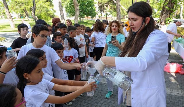 Manavgat Belediyesi’nden çocuklara bilim ve oyun dolu şenlik