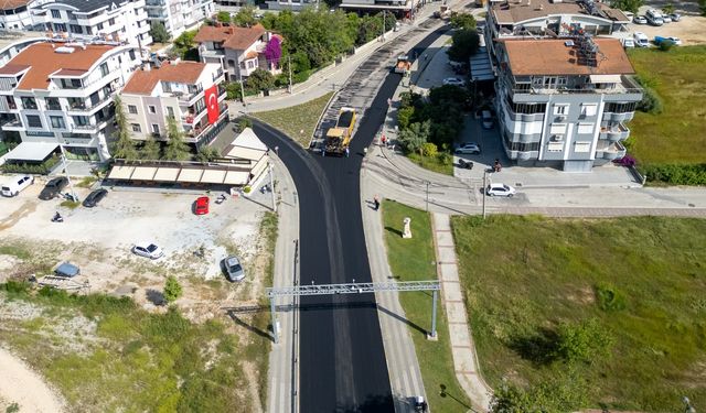 Manavgat’ta yollar yapılmaya devam ediyor