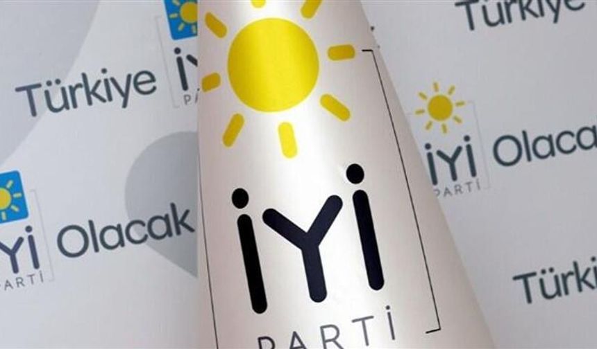 Son dakika... İYİ Parti Muratpaşa İlçe Teşiklatı CHP'ye geçiyor