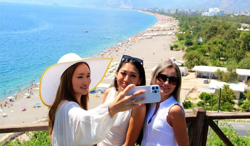 Antalya turizminde bir ilk… Turizm zirveye ulaştı