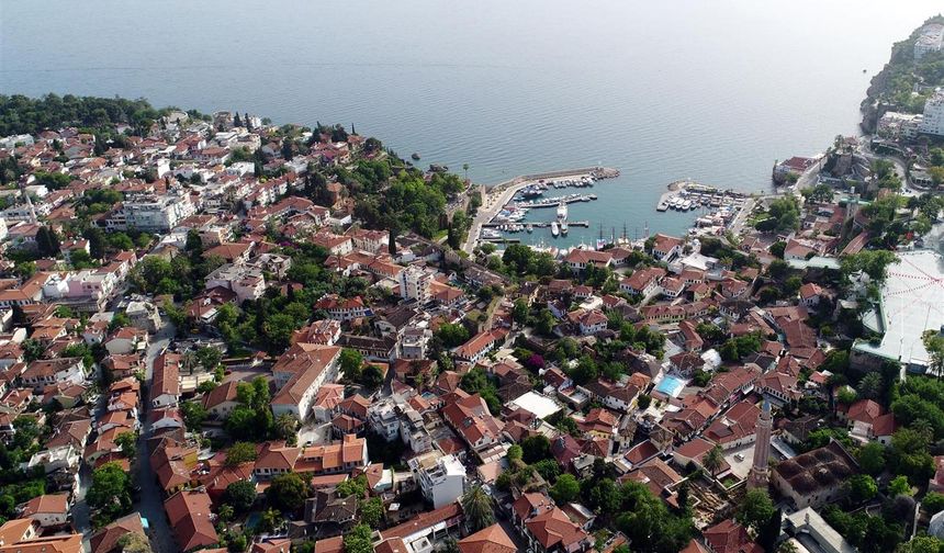 Antalya’nın o mahallesinde 83 seçmen oy kullanacak… 3 muhtar 17 oy için yarışacak