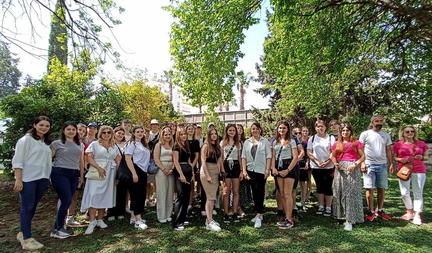 Polonyalı öğrenciler Muratpaşa’yı ve Antalya’yı tanıdı