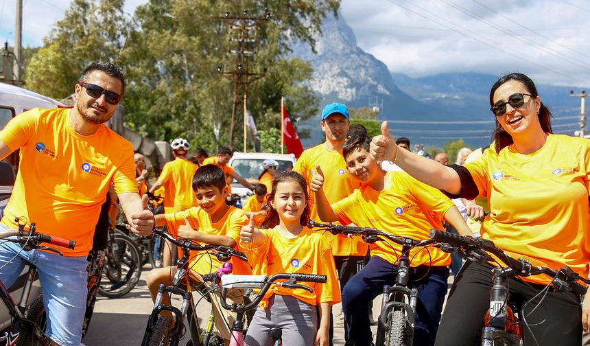 Antalya Büyükşehir’den kırsala bisiklet hediyesi