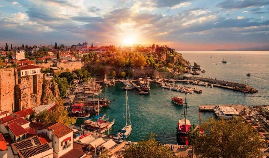 Bu yaz mutlaka gidilmesi gereken Antalya’nın masalsı mevkiileri