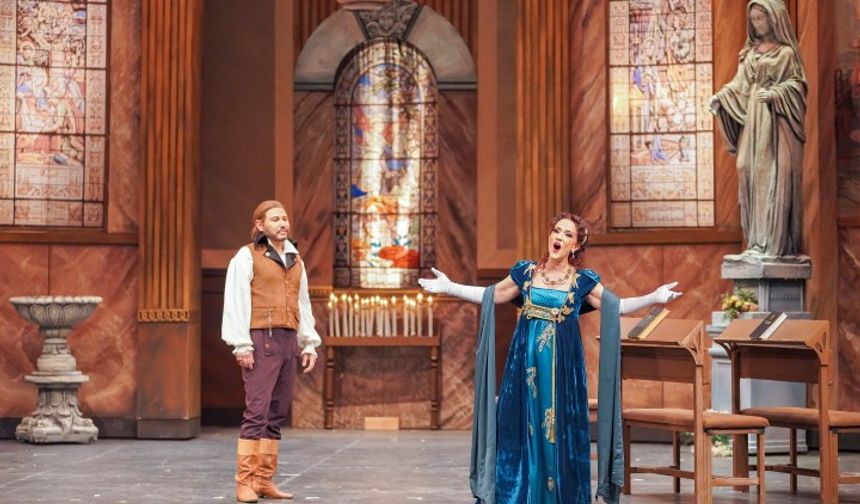 Dünyaca ünlü ‘Tosca’ operası tekrar Antalya’da sahnede
