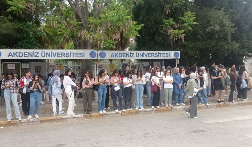 Akdeniz Üniversitesi’nde ring sorunu çözülmüyor
