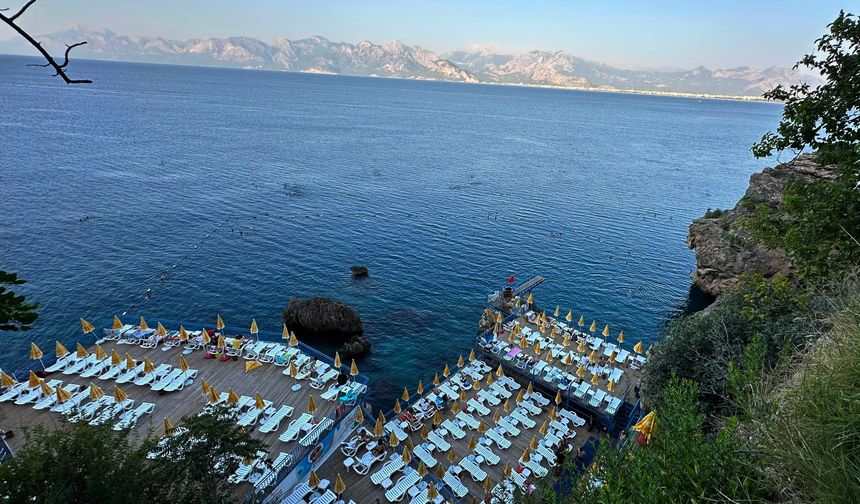 Antalya, Muratpaşa’daki plajlar Akdeniz’in en temiz plajları