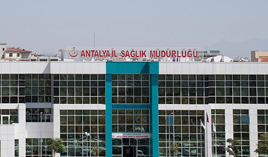 Antalya İl Sağlık Müdürlüğü ve Antalya Büyükşehir Belediyesi’nden normal doğuma destek mesajı