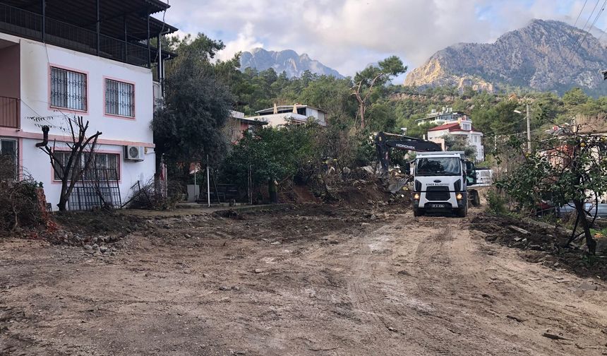 Antalya Kemer Belediyesi, imar yollarında çalışmalarını sürdürüyor