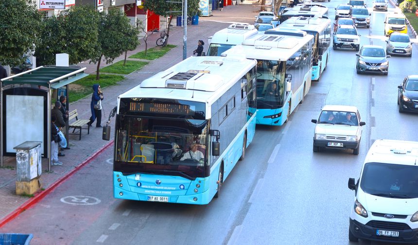 Halk otobüsleri için özel şerit uygulamasının ikinci etabı uygulamaya konuldu