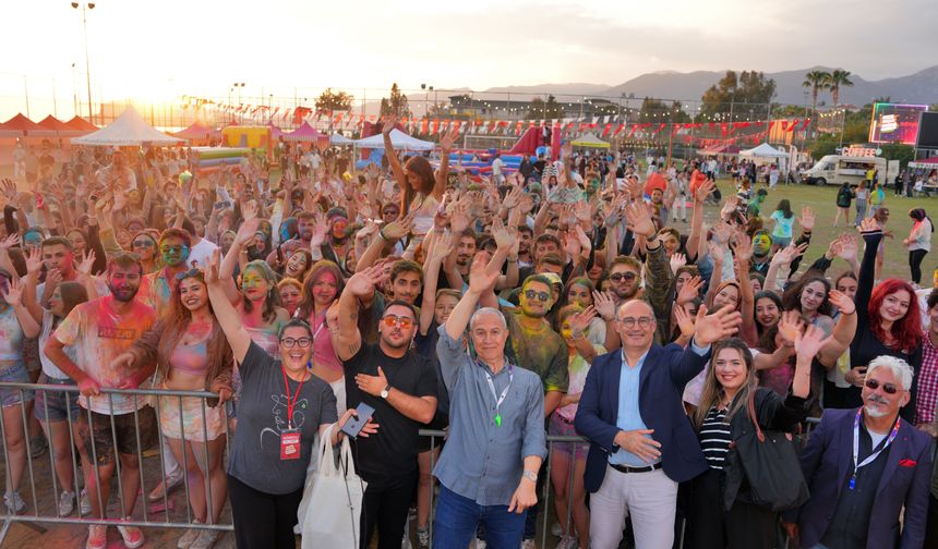 Alanya Belediyesi Gençlik Festivali coşkuyla tamamlandı