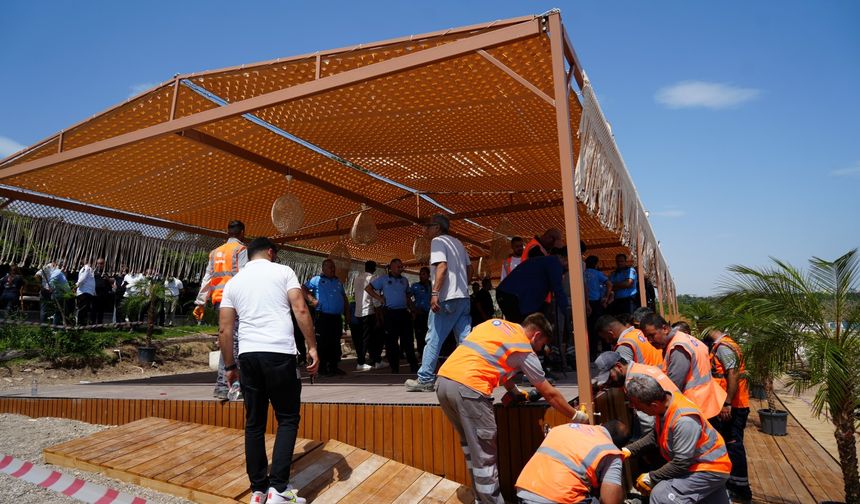 Konyaaltı sahilinde kıyı işgali denetimi gerginliğe dönüştü, bazı çalışanlar fenalaştı