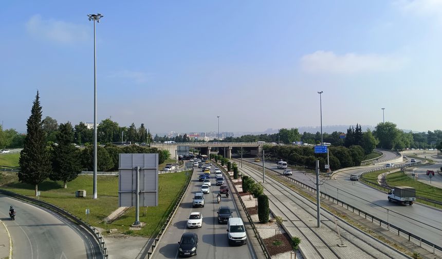Dumlupınar Bulvarı'ndaki trafiğin nedeni belli oldu